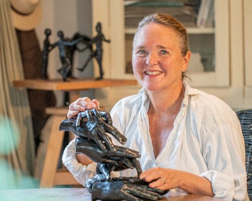 ISABELLE HEALY – FEMME-ARTISTE SCULPTRICE